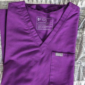 FIGS women's scrub top Medium - Magic Purple